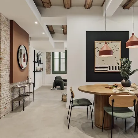 Daire Galata - 3 Bedrooms And Terrace In De Gracia *