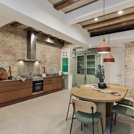Galata - 3 Bedrooms And Terrace In De Gracia Daire *